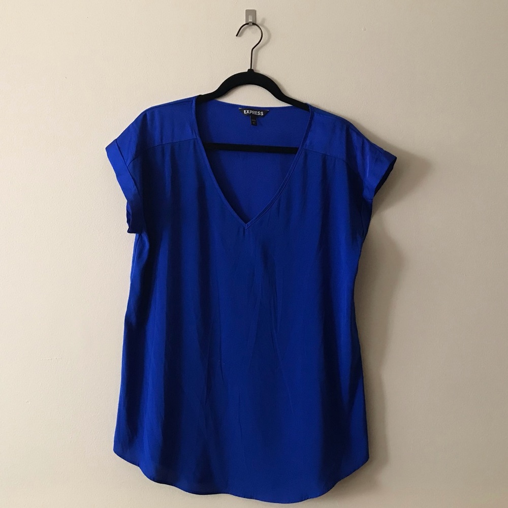 Express silk/poly Short sleeve v neck, L.